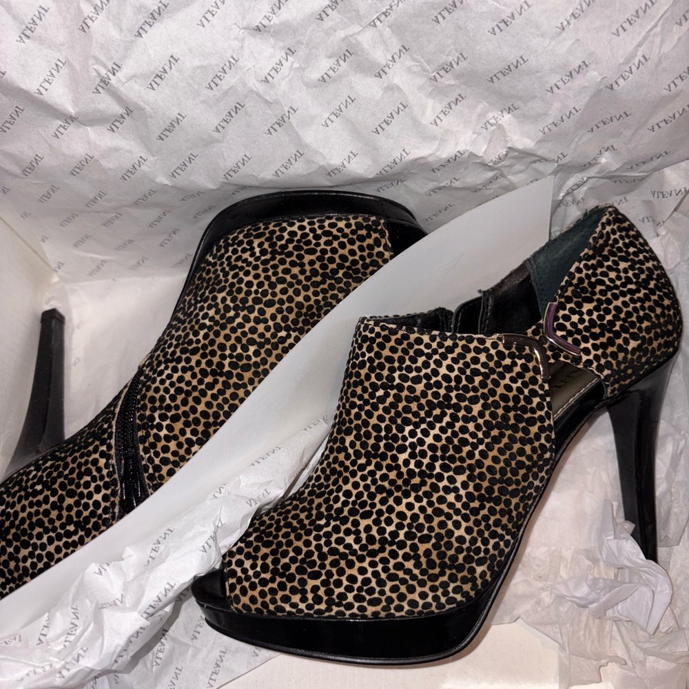 Alfani Women's Black and Brown Spotted Peep-Toe Heels